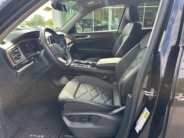 used 2024 Volkswagen Atlas car, priced at $33,320