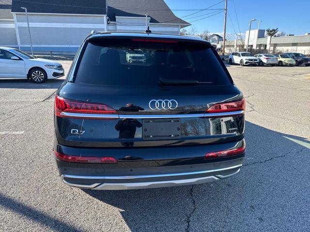 used 2023 Audi Q7 car, priced at $40,900