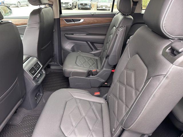 new 2026 Volkswagen Atlas car, priced at $44,714