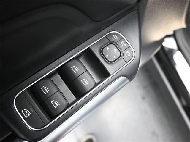 new 2025 Mercedes-Benz GLA 250 car, priced at $39,999