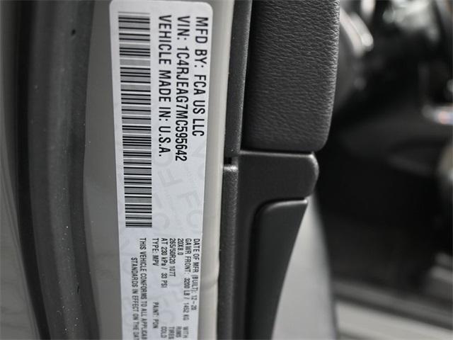 used 2021 Jeep Grand Cherokee car, priced at $14,495