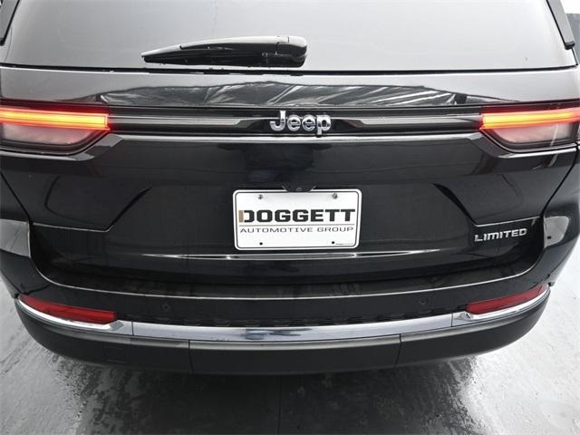 used 2023 Jeep Grand Cherokee car, priced at $26,777