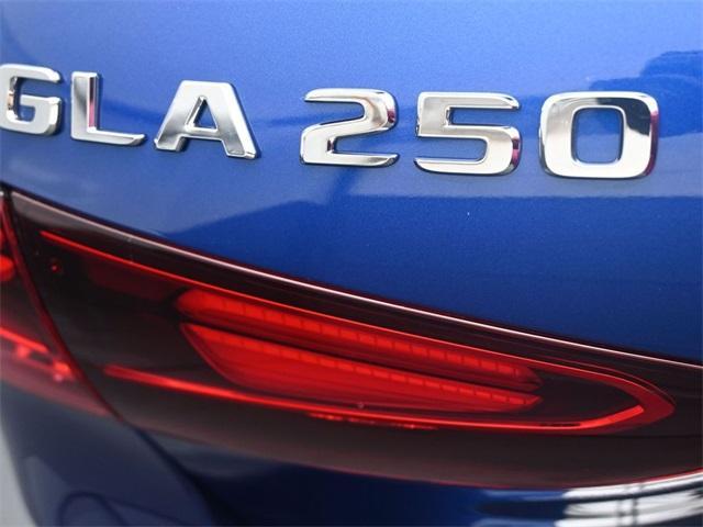 new 2025 Mercedes-Benz GLA 250 car, priced at $46,999