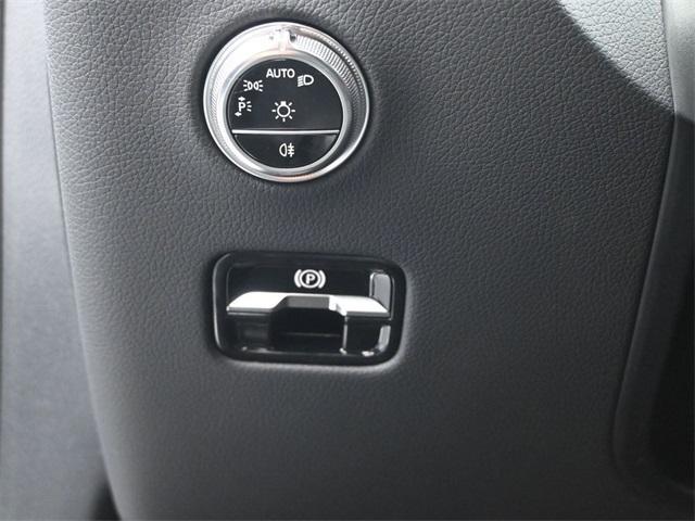 new 2026 Mercedes-Benz GLE 450 car, priced at $81,610