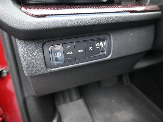 used 2024 Chevrolet Traverse car, priced at $45,107