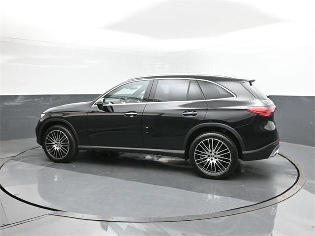 new 2025 Mercedes-Benz GLC 300 car, priced at $56,235