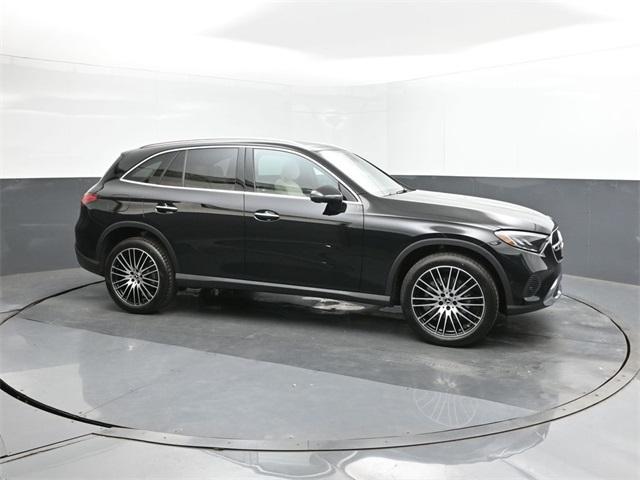 new 2025 Mercedes-Benz GLC 300 car, priced at $56,235
