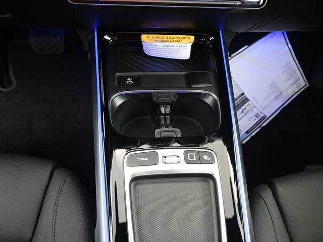 new 2025 Mercedes-Benz GLB 250 car, priced at $46,365