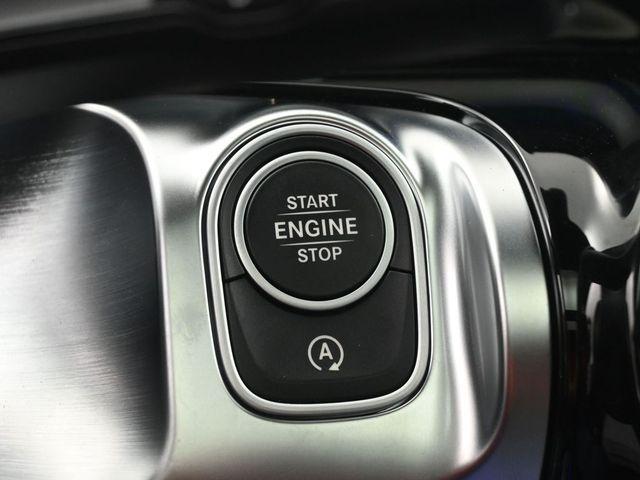 new 2025 Mercedes-Benz GLB 250 car, priced at $46,365