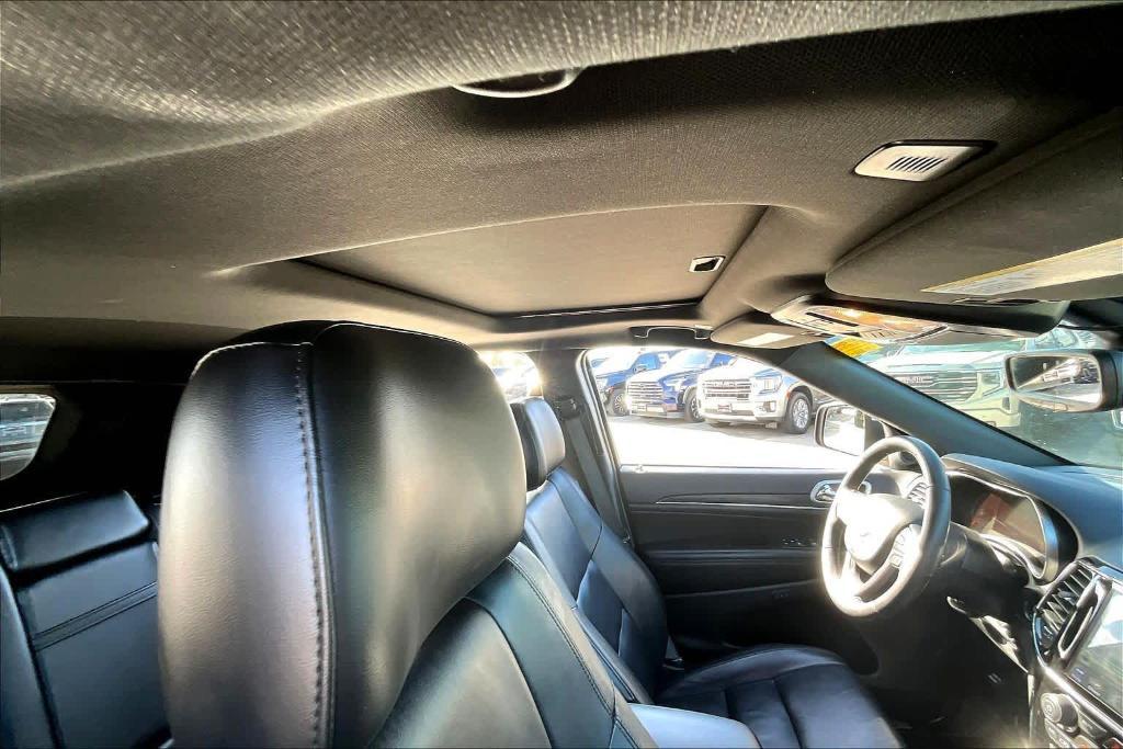 used 2020 Jeep Grand Cherokee car, priced at $17,995