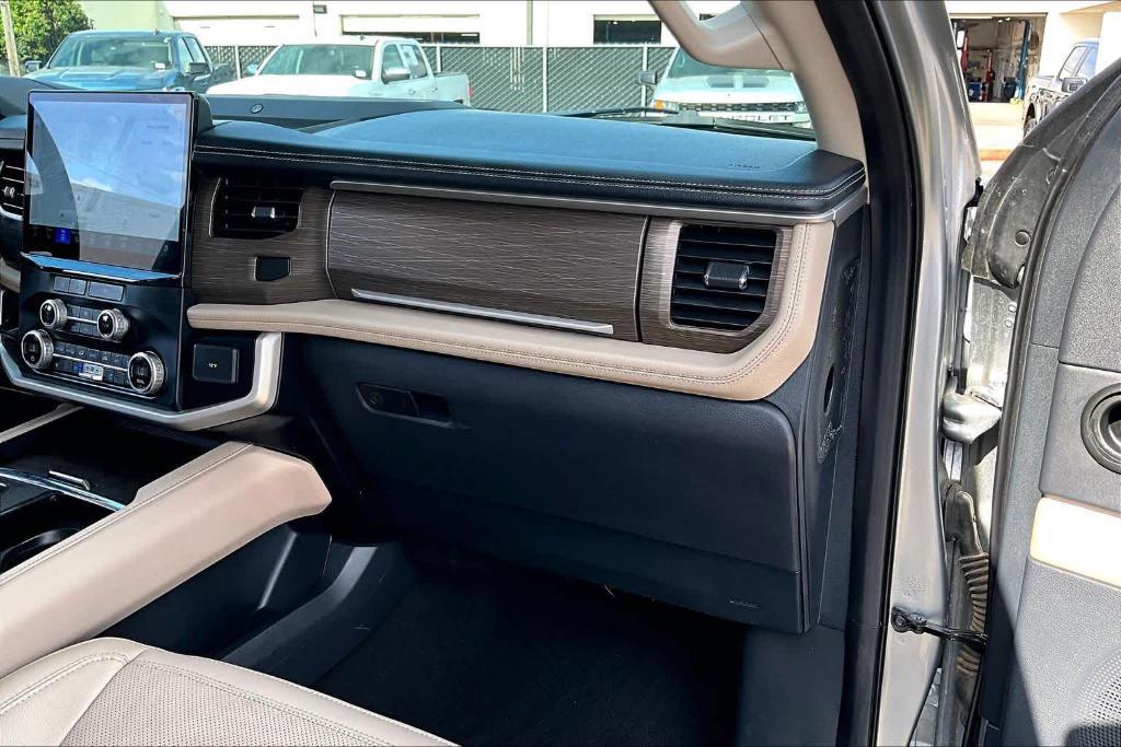 used 2024 Ford Expedition Max car, priced at $38,424