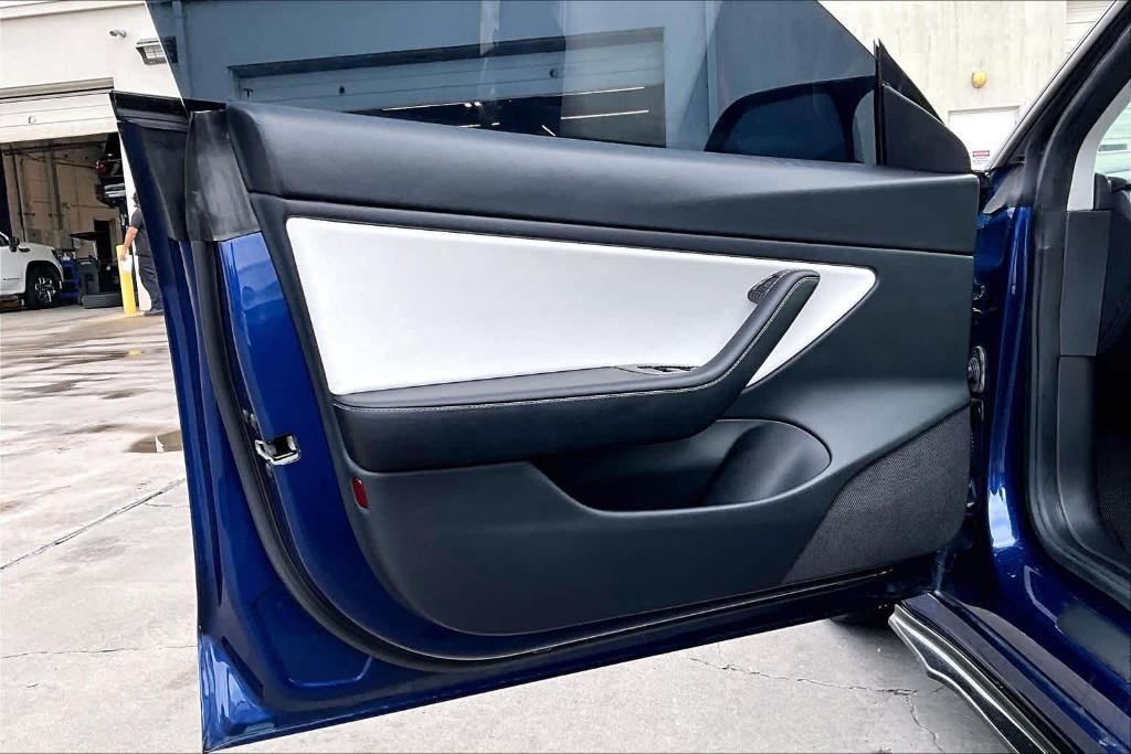 used 2021 Tesla Model 3 car, priced at $20,895