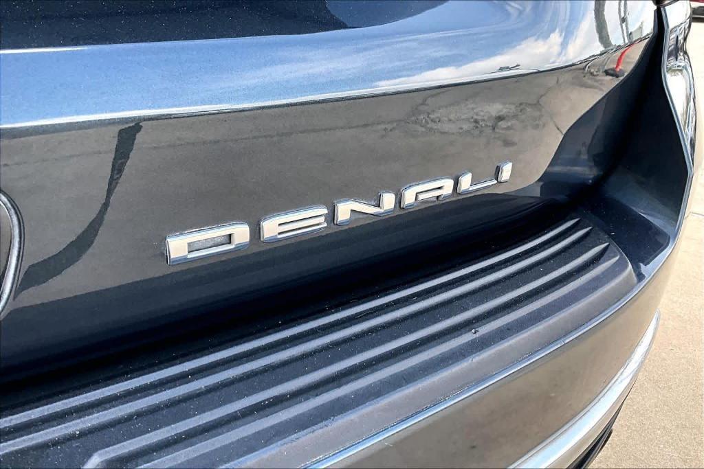 used 2021 GMC Yukon car, priced at $32,825