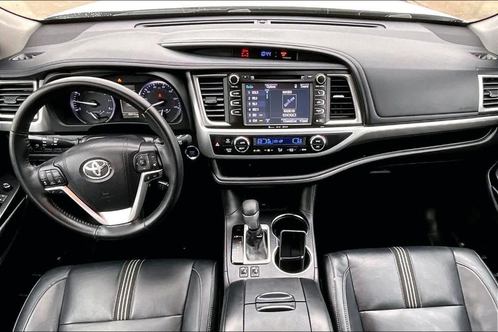used 2018 Toyota Highlander car, priced at $20,925