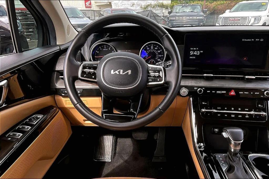 used 2024 Kia Carnival car, priced at $29,999