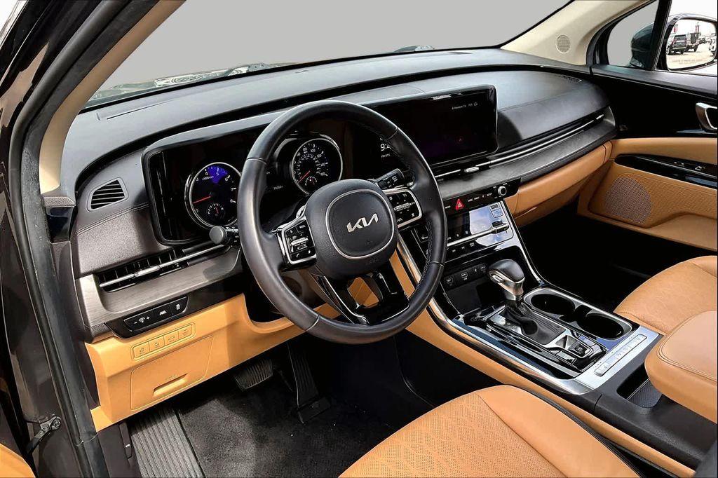 used 2024 Kia Carnival car, priced at $28,325