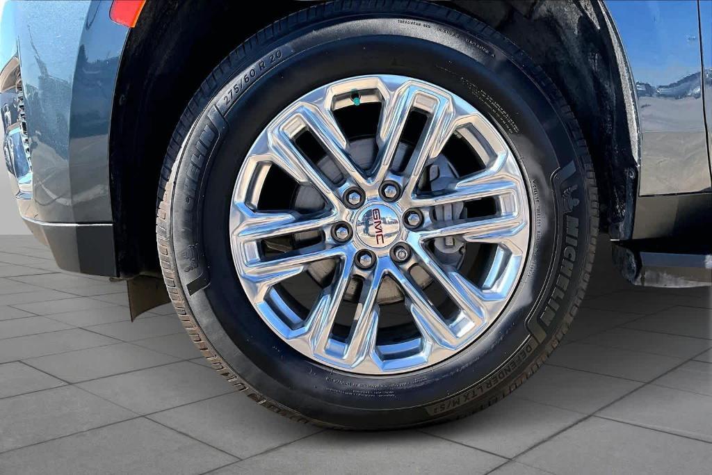 used 2021 GMC Yukon car, priced at $42,589