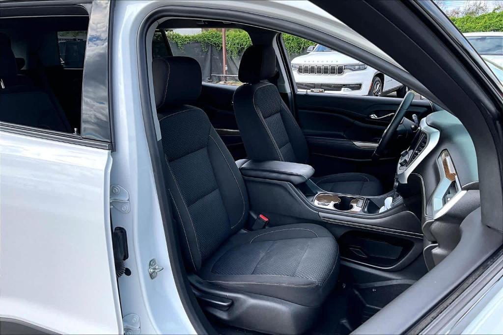 used 2021 GMC Acadia car, priced at $17,900