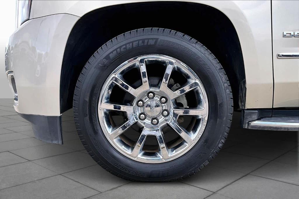 used 2017 GMC Yukon car, priced at $27,495