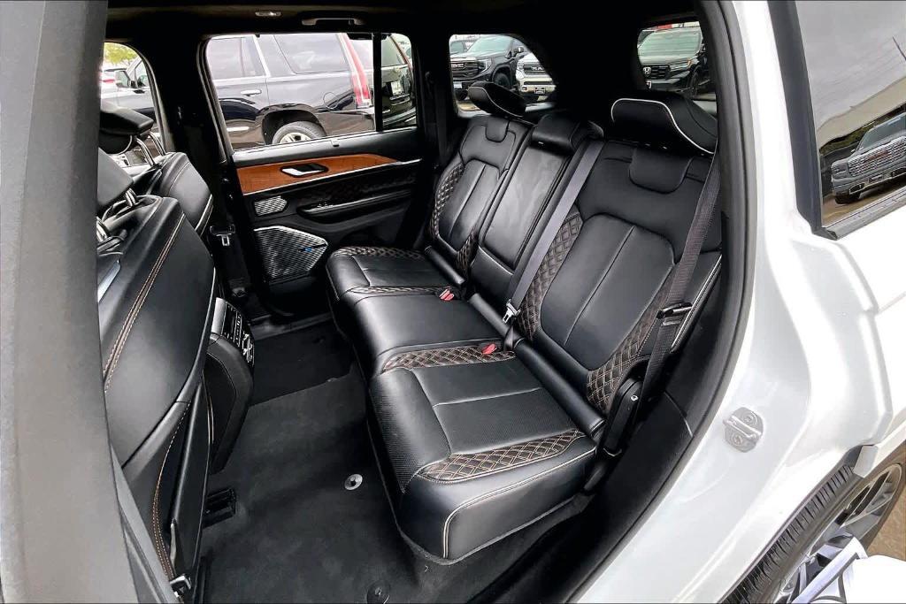 used 2022 Jeep Grand Cherokee car, priced at $39,695