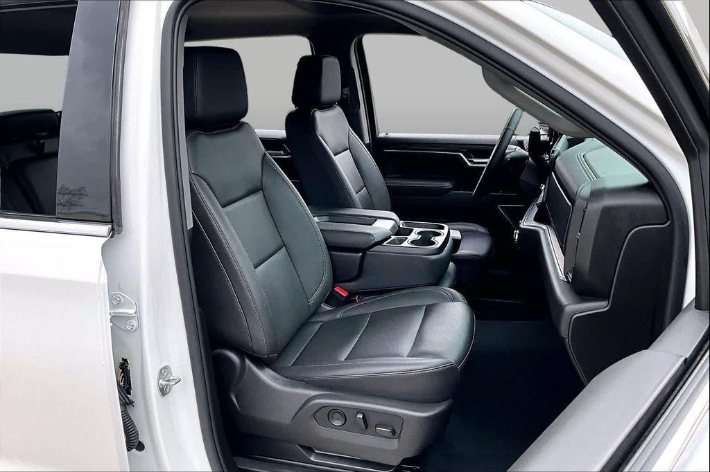 used 2025 GMC Sierra 1500 car, priced at $42,852