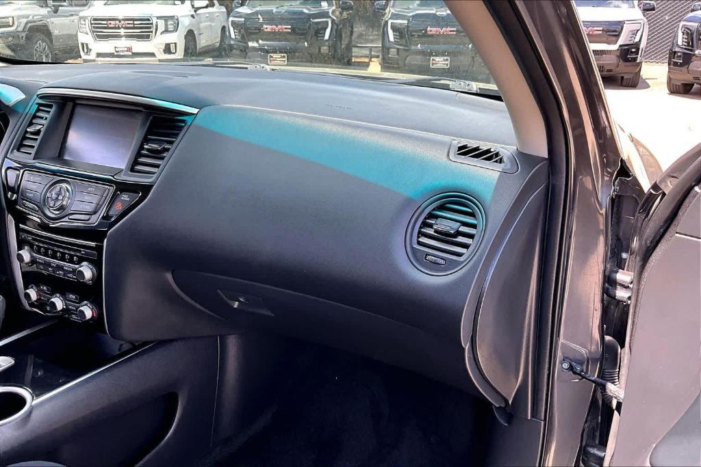used 2017 Nissan Pathfinder car, priced at $13,329
