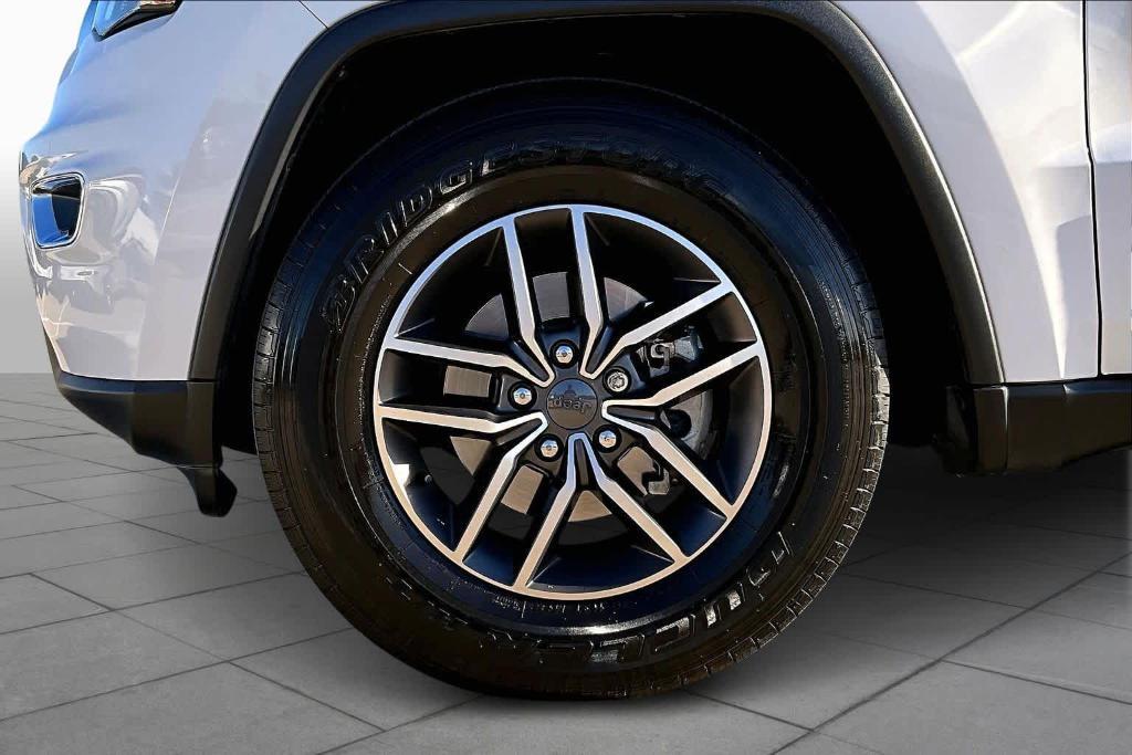 used 2020 Jeep Grand Cherokee car, priced at $18,155