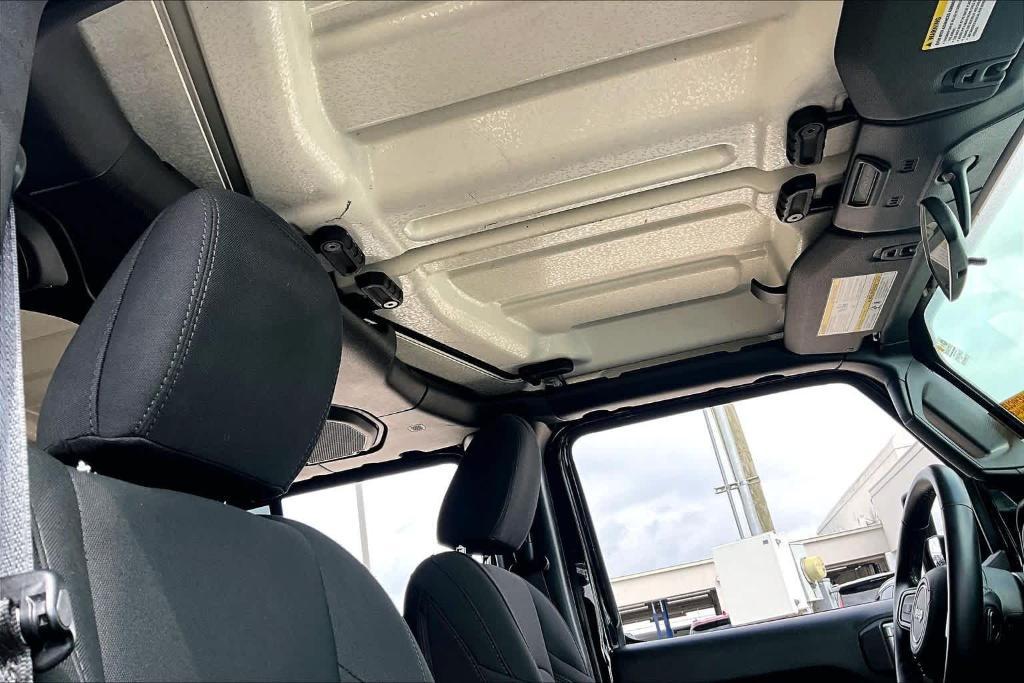 used 2021 Jeep Wrangler Unlimited car, priced at $26,211