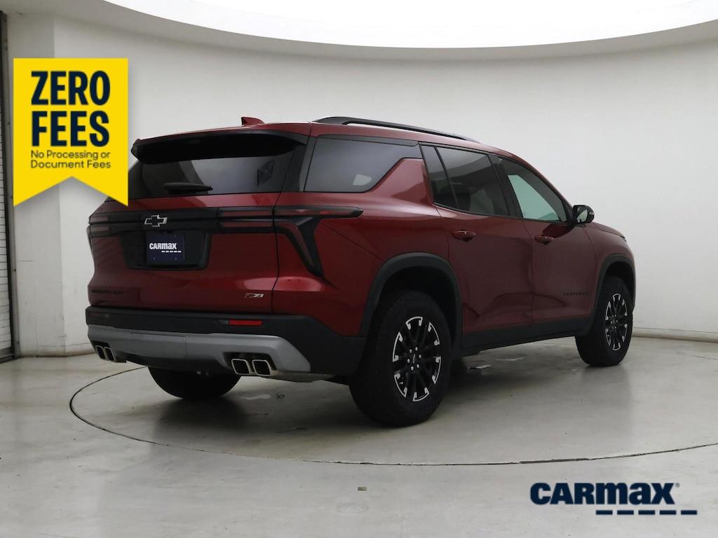used 2024 Chevrolet Traverse car, priced at $43,998