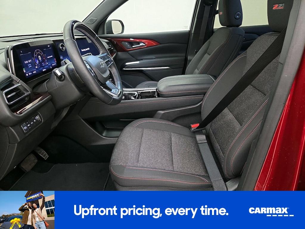 used 2024 Chevrolet Traverse car, priced at $43,998