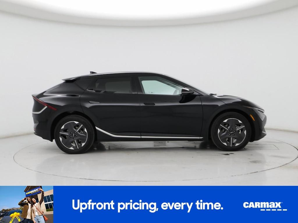 used 2025 Kia EV6 car, priced at $30,998