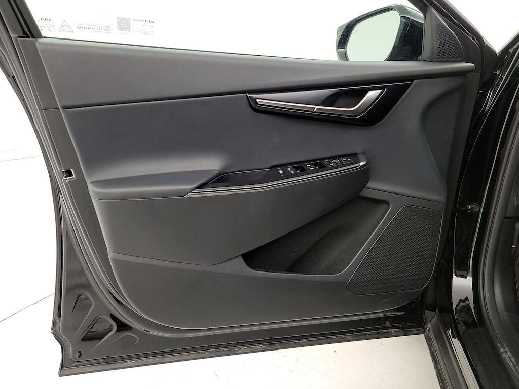 used 2025 Kia EV6 car, priced at $30,998