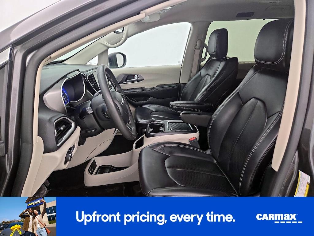 used 2023 Chrysler Pacifica car, priced at $24,998