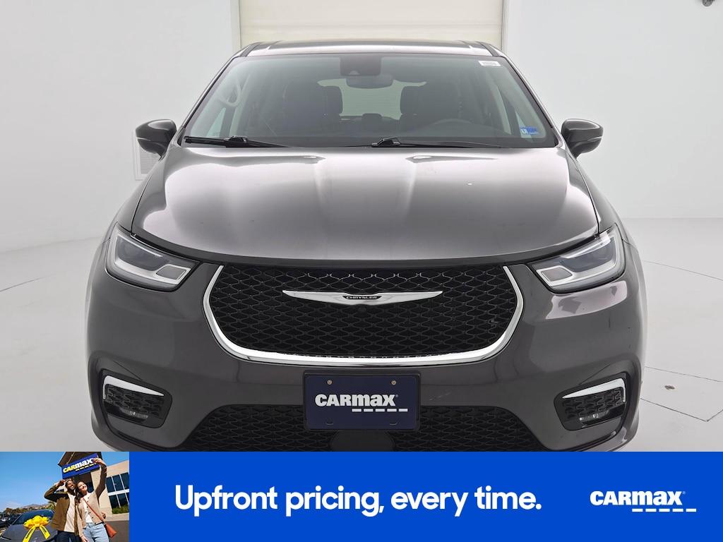 used 2023 Chrysler Pacifica car, priced at $24,998