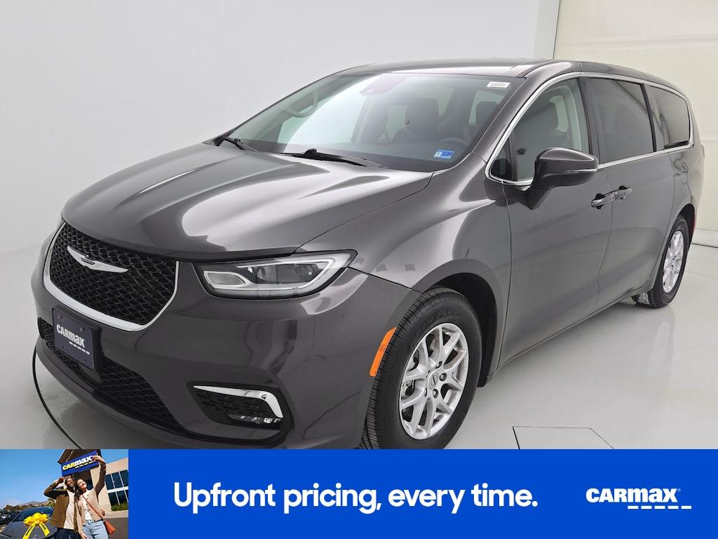 used 2023 Chrysler Pacifica car, priced at $24,998