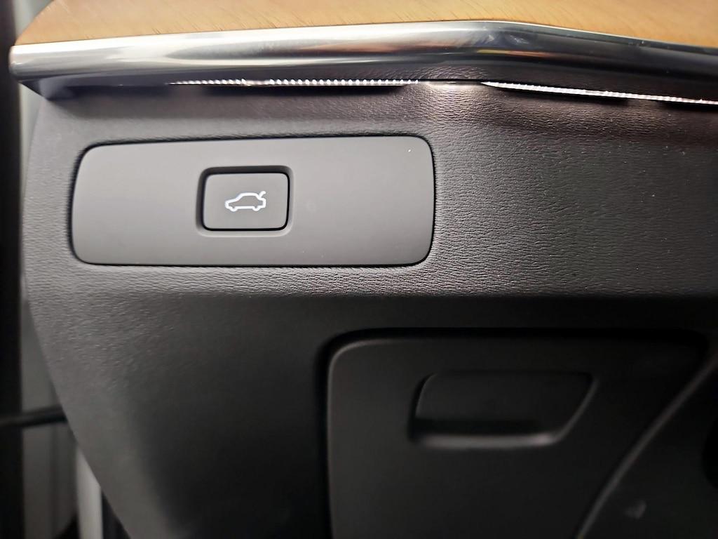 used 2024 Volvo XC90 car, priced at $40,998