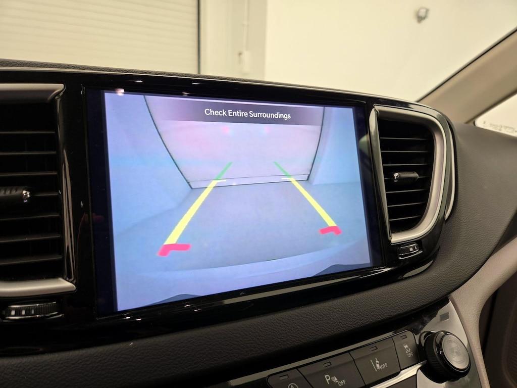 used 2024 Chrysler Pacifica car, priced at $30,998