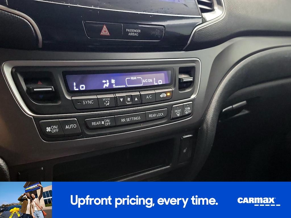 used 2021 Honda Pilot car, priced at $29,998
