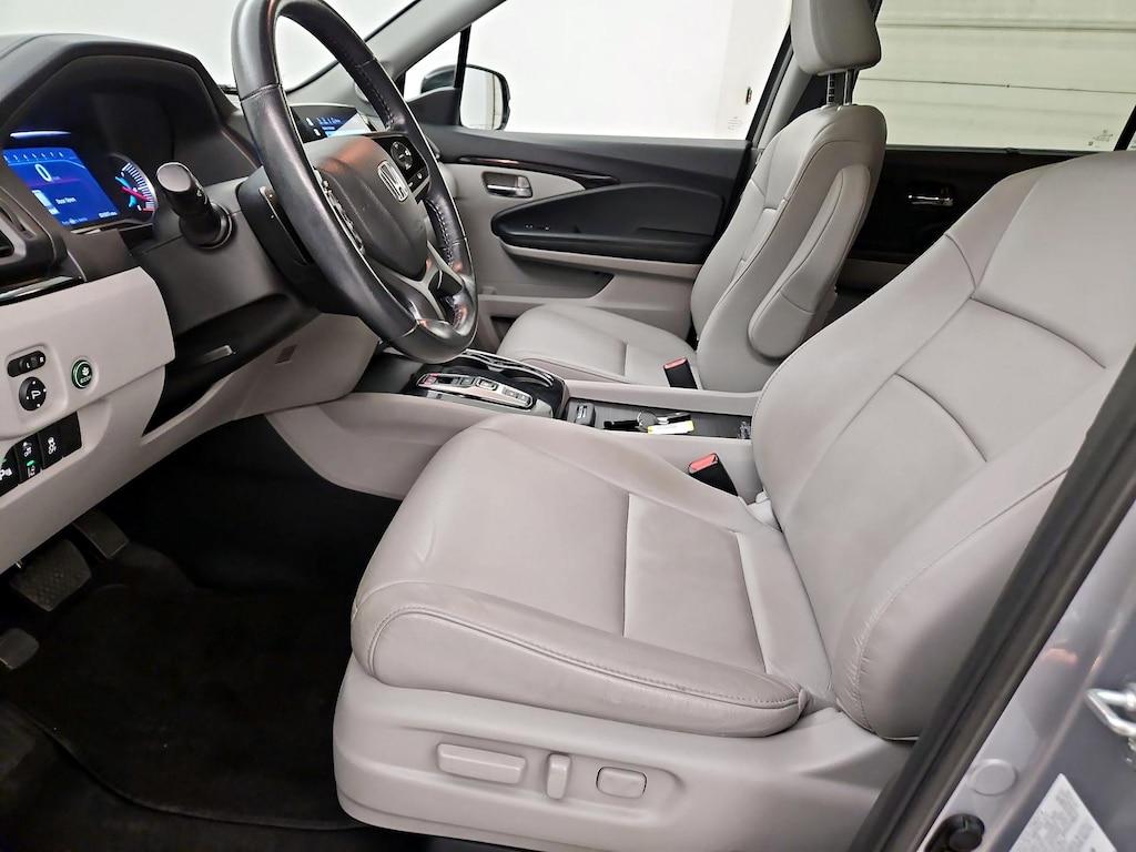 used 2022 Honda Pilot car, priced at $33,998