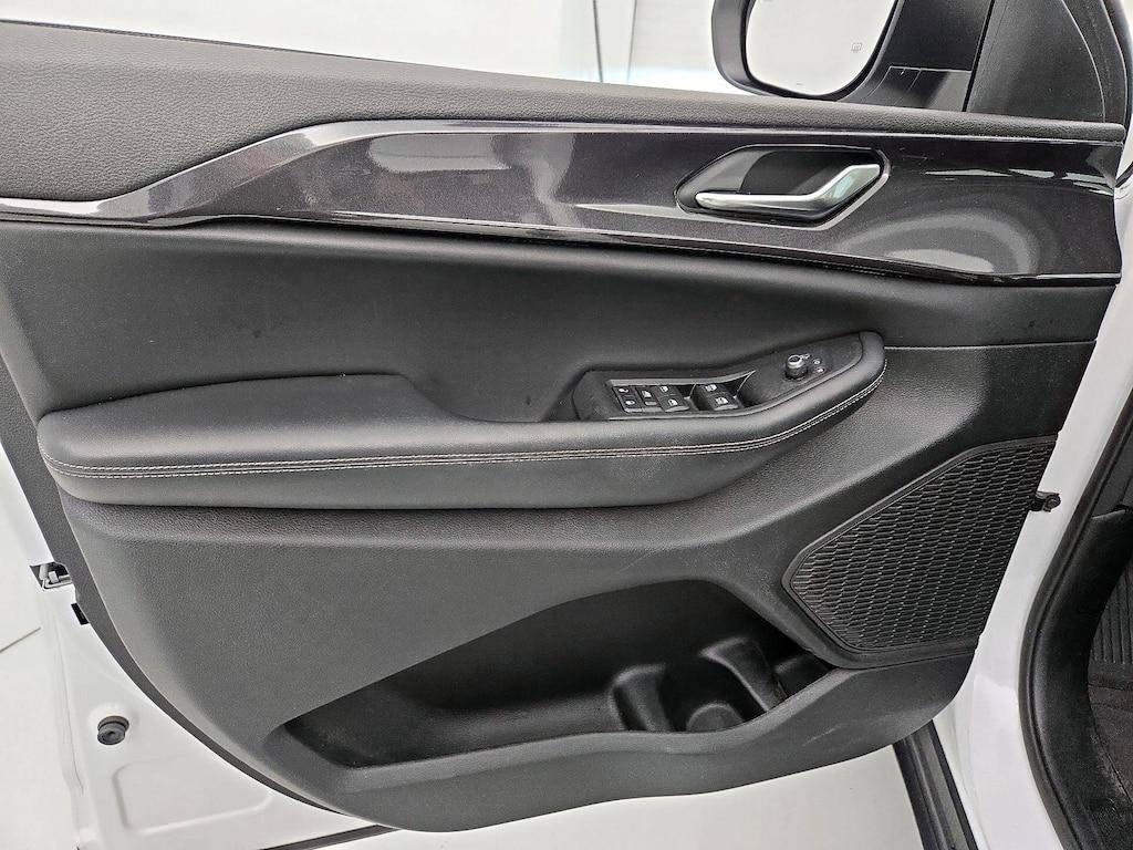 used 2023 Jeep Grand Cherokee car, priced at $27,998