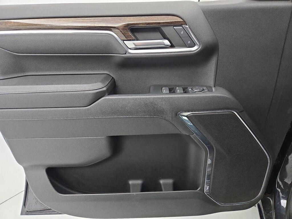 used 2023 GMC Sierra 1500 car, priced at $37,998