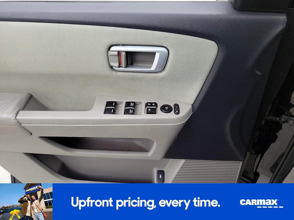 used 2015 Honda Pilot car, priced at $17,998