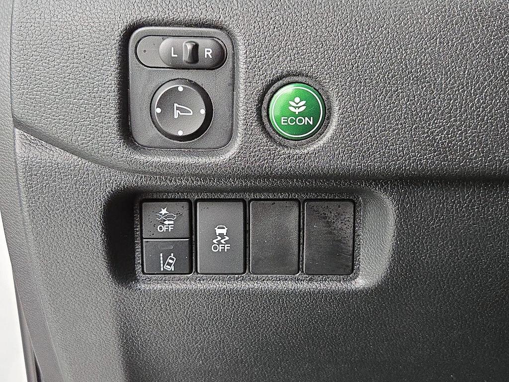 used 2022 Honda Pilot car, priced at $27,998