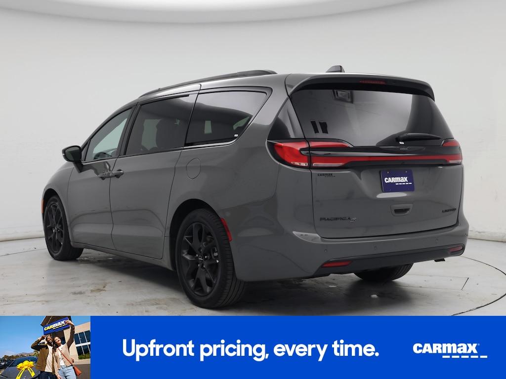 used 2025 Chrysler Pacifica car, priced at $38,998
