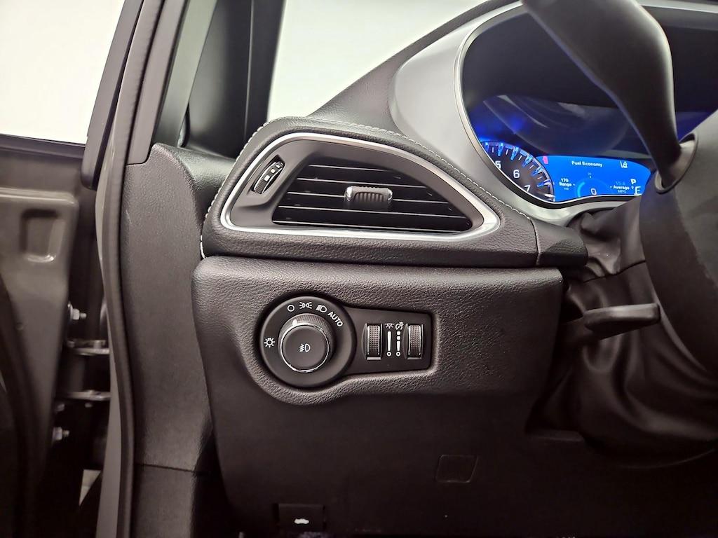 used 2025 Chrysler Pacifica car, priced at $38,998