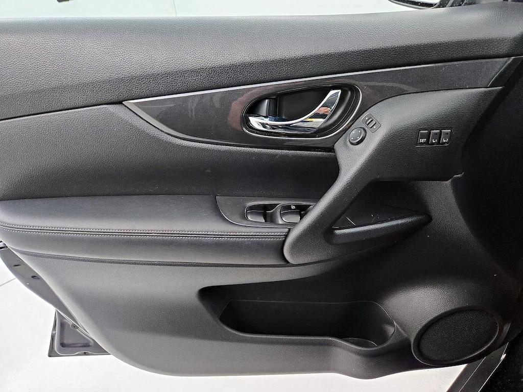 used 2018 Nissan Rogue car, priced at $15,998