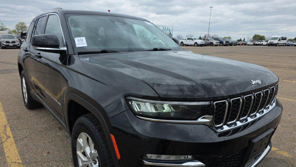 used 2023 Jeep Grand Cherokee car, priced at $29,100