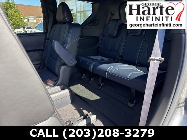 new 2026 INFINITI QX80 car, priced at $104,930