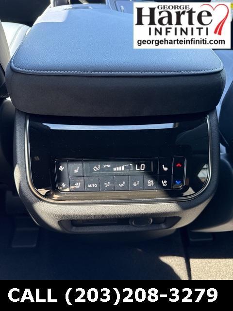 new 2026 INFINITI QX80 car, priced at $104,930