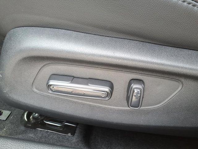 used 2025 Acura Integra car, priced at $27,999